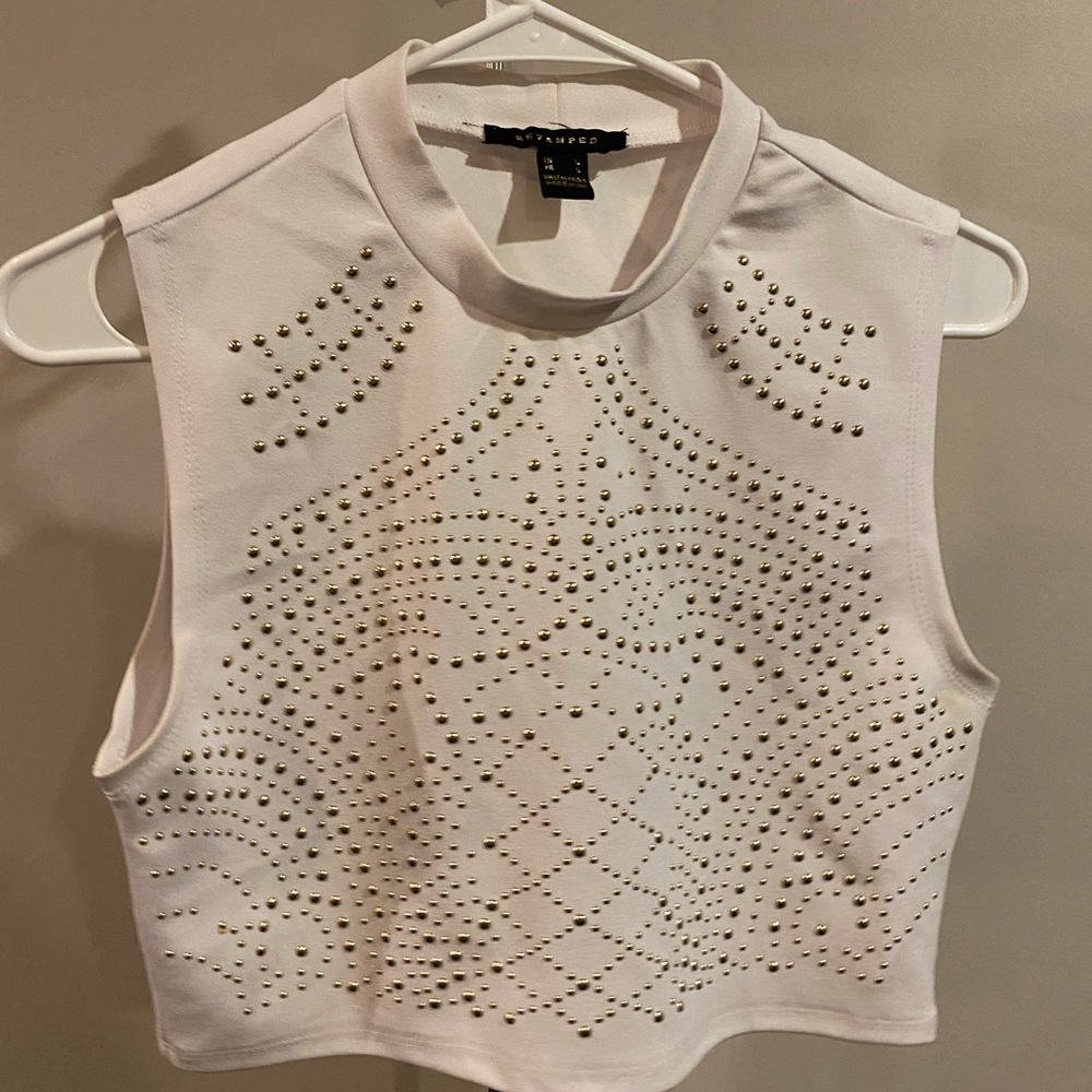 White crop top
